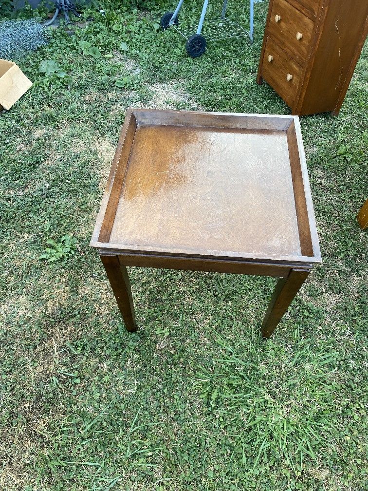 Night Stand Or End Table $25