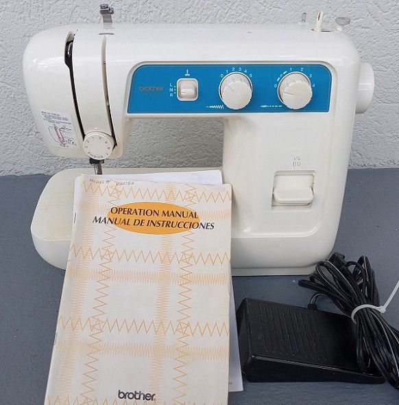 BROTHER VX-1250 Full-Feature Sewing Machine COMPLETE! Tested!