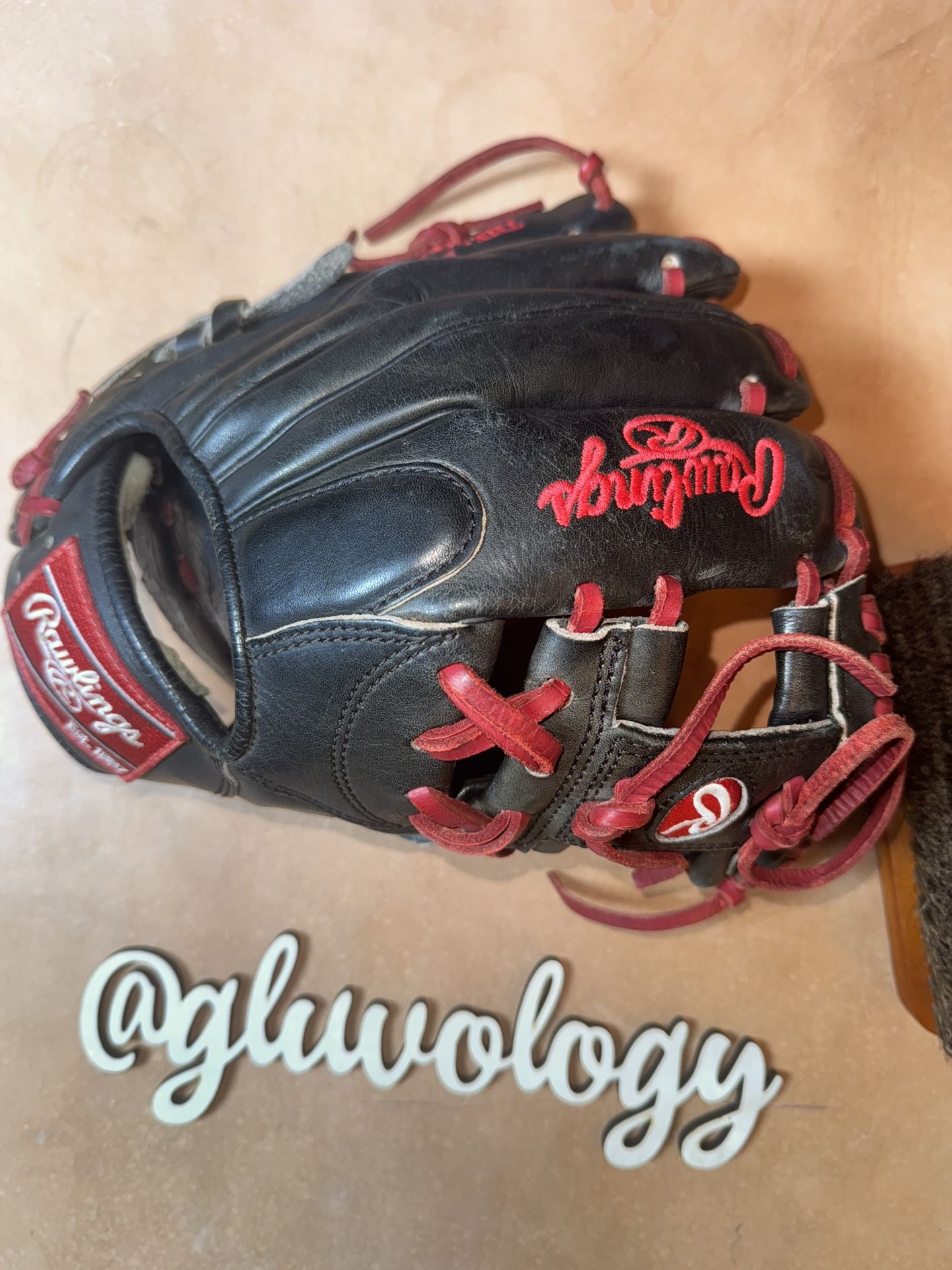 Rawlings Pro Preferred 11.5” – Black/Red