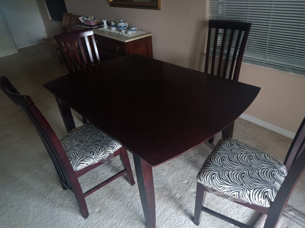 Dining Room Table Cherry Wood With Four Chairs Matching Wood