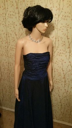 Strapless Formal Dress