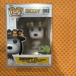 Funko POP! Deluxe: - Snoopy with beagle scouts 1553