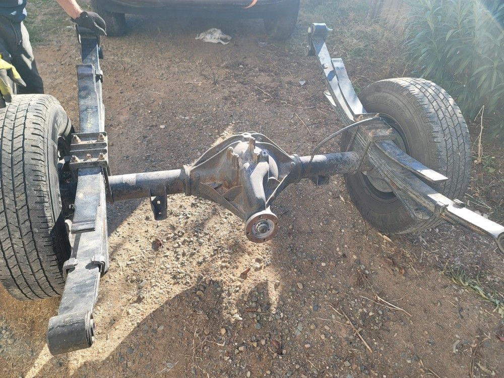2022 Ram 3500 rear axle 4.10 gear ratio 11.5" dually 30k miles