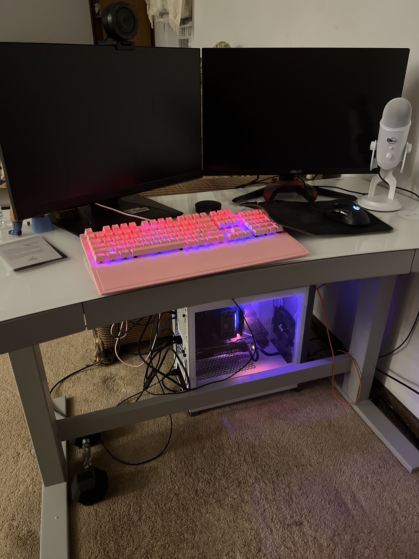 Electric Hight Adjustable Desk With Wireless Charging 