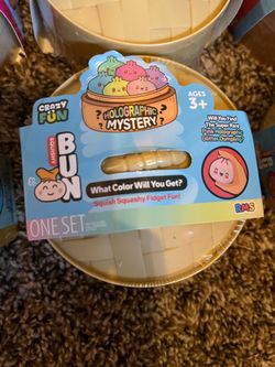 Holographic Squishy dumpling squishy toy