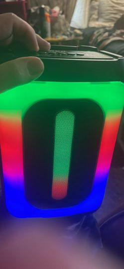Brand new blue tooth speaker