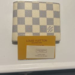 Louis Vuitton Mens Wallet 