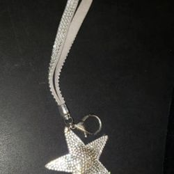 NEW WITHOUT TAGS SILVER RHINESTONE CRYSTAL BLING STAR LEATHER KEYCHAIN KEYRING KEY CHAIN RING