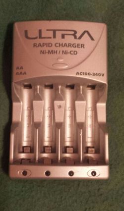 Rapid AA and AAA battery charger