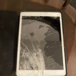 iPad Apple With Case FOR PARTS 