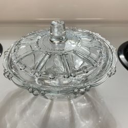 Vintage KIG Indonesia Oyster Pearl Clear Candy Dish With Lid