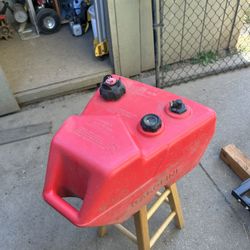 6 Gal. Moeller Marine Fuel Tank With Fuel Gage