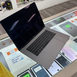 MacBook Pro 2018 16 RAM 512GB I7