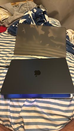 MacBook Air M4 15” - 16GB / 256 GB