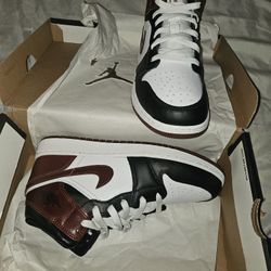 AIR JORDAN 1 MID SE BOYS SHOES NEW 