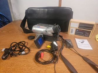 Samsung SCL901 Hi8 8mm 880x Digital Zoom bundle WORKING