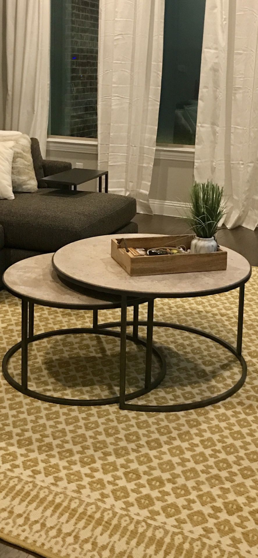 Round Marble Coffee table
