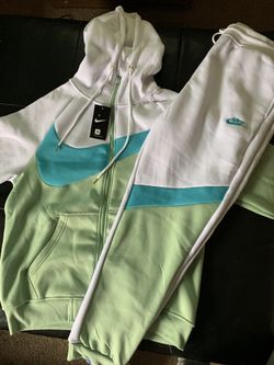 Nike jogging suit 2x