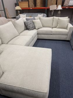 Large L-Shaped Sectional Sofa with Chaise