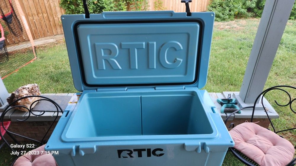 RTIC 65QT Cooler (Blue Version)