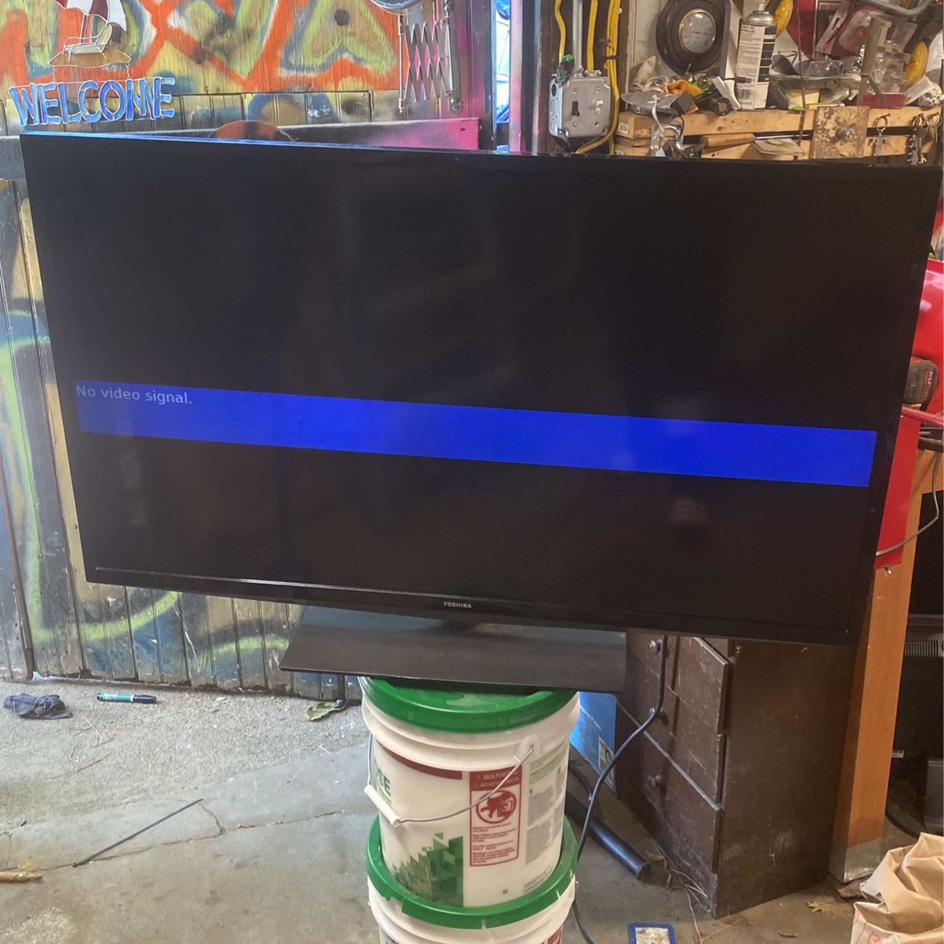 Toshiba 46” Flatscreen TVs
