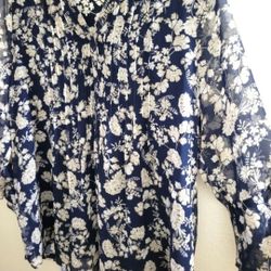 Woman's  Top