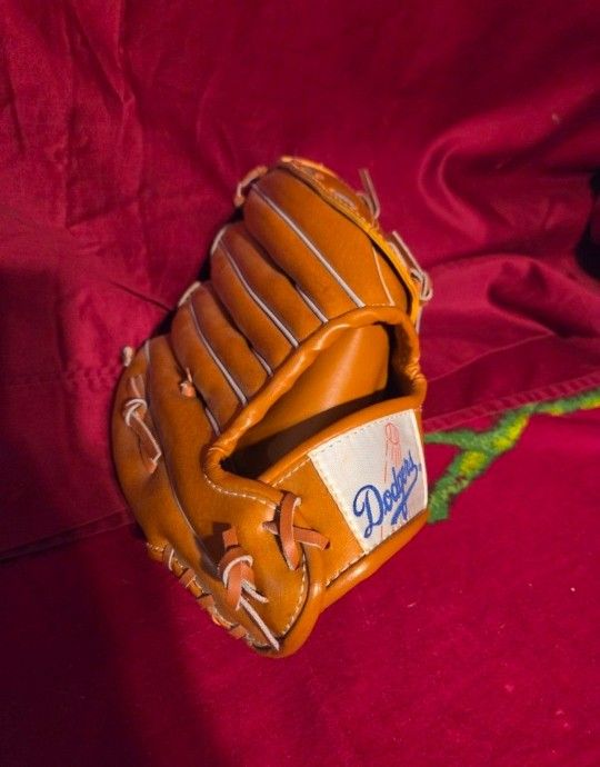 Dodgers Glove