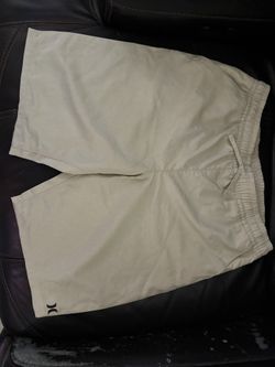 Under Armed Shorts -large 