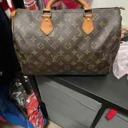 Authentic Louis Vuitton Speedy 30 Monogram 