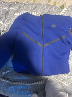 blue nike tech size XL youth