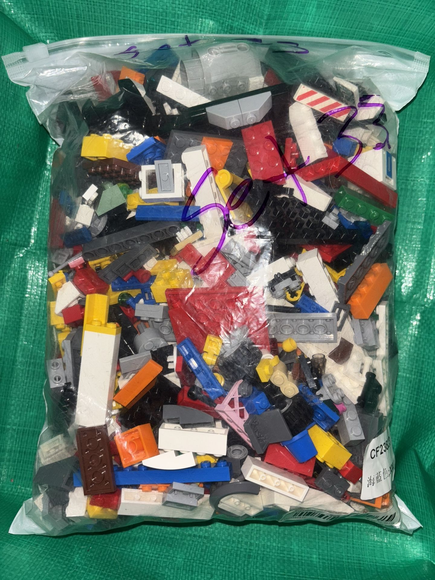 2 LB’s of Lego / Legos See all pictures for exact pieces Set #33