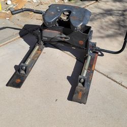 Curt A16 5th Wheel Hitch