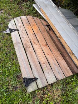 Wooden swing gate