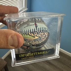 2003 Yankees Unforgettable Stadium 🏟️ Ball In Case 