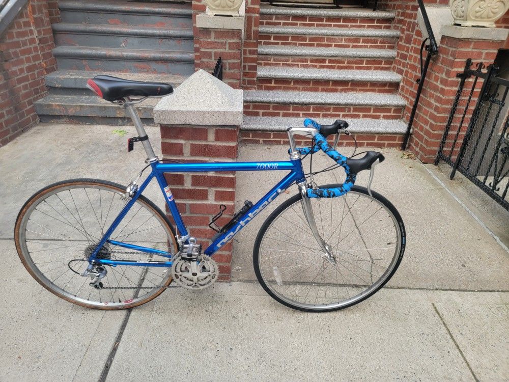 Nashbar R7000 54cm 27 SPEED Bike