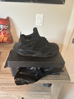 Black cat 4s