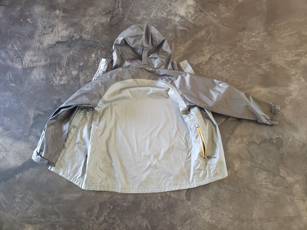 REI 10-12 Windbreaker