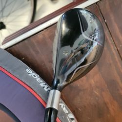 TaylorMade Burner Rescue 3 Hybrid, Utility Club Golf Club.
Regular flex. Great condition