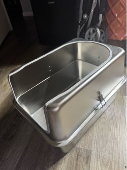 Litter box