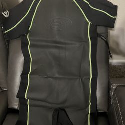 What suit size large