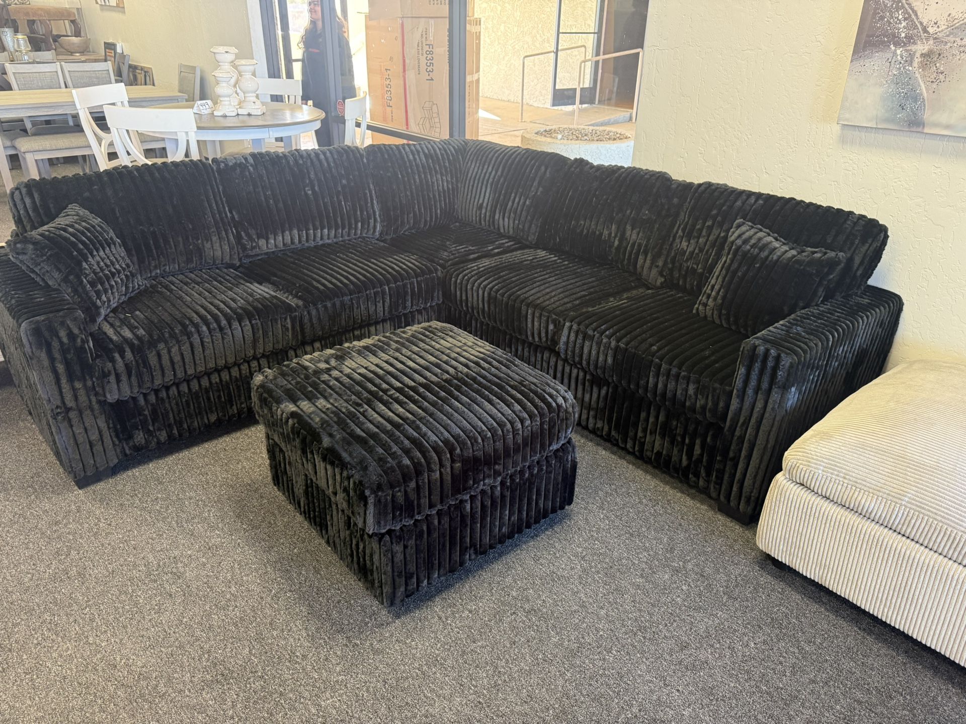 Sectional With Ottoman 