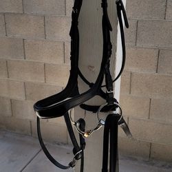 Bridle With Snaffle Bit