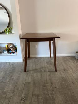 Vernon Square Bar-Height Dining Table