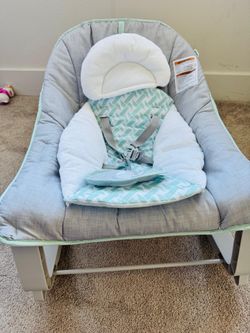 Infant Rocker & Baby Seat – Excellent Condition