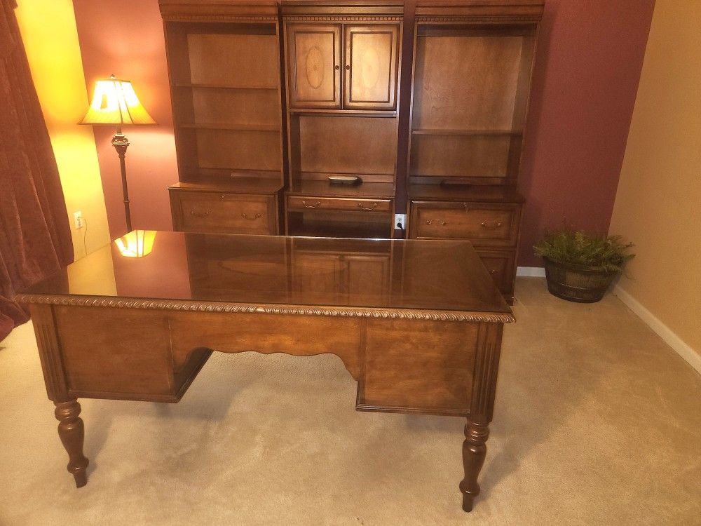 5 Piece Executive Office Set  (Mahogany)