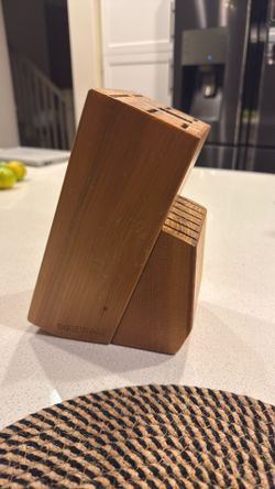 Knife Block 