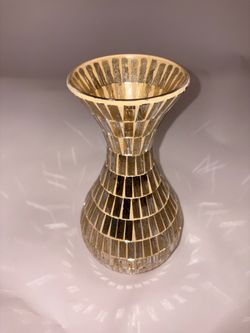 Gold decorative vase