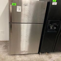 GE Refrigerator 21.9 Cu GTE22JSNBRSS
