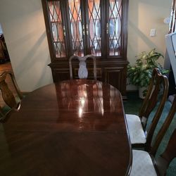 Dinet Set,China Hutch And Matching Table