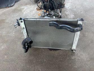 2013 Infiniti G37 radiator and condenser